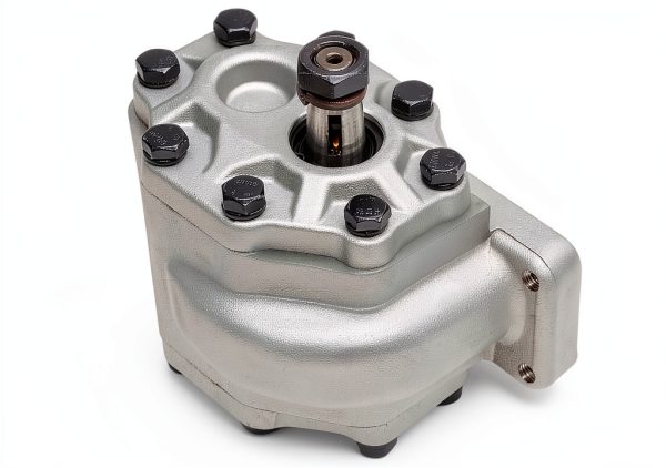 84573150 84332710 Hydraulic Gear Pump Compatible with Tractors C50 C60 C70 C80 C90 C100 international 100 385 454 464 484 485 574 584 585 674 684 784 885 2400A 2500A 3400A-3